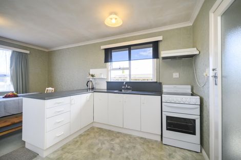 Photo of property in 6 Kea Place, Fitzherbert, Palmerston North, 4410