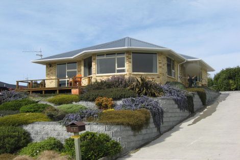 Photo of property in 19 Fyffe Avenue, Kaikoura, 7300