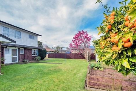 Photo of property in 15 Donzella Place, Conifer Grove, Takanini, 2112