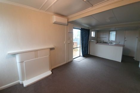 Photo of property in 28 Tarahua Road, Vogeltown, New Plymouth, 4310