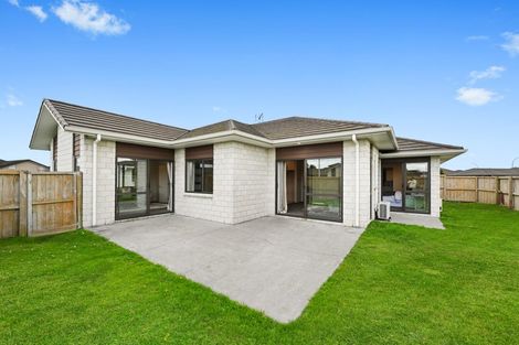 Photo of property in 2 Capricorn Place, Rototuna North, Hamilton, 3210