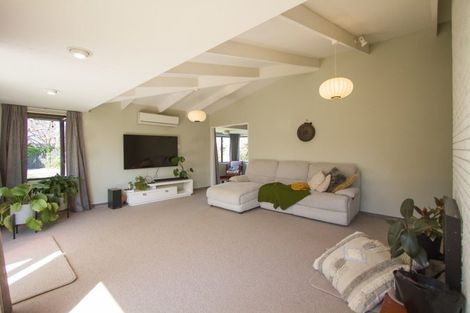 Photo of property in 21 Upham Crescent, Taradale, Napier, 4112