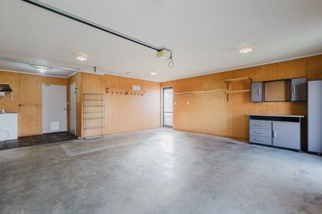 Photo of property in 17 Brooklyn Heights Drive, Kelvin Grove, Palmerston North, 4414