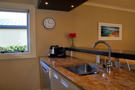 Photo of property in 16 Ocean View Road, Waihi Beach, 3611