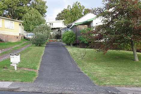 Photo of property in 1/72 Vodanovich Road, Te Atatu South, Auckland, 0610