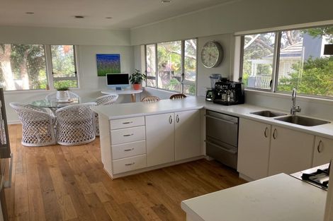 Photo of property in 2/276 Hurstmere Road, Takapuna, Auckland, 0622