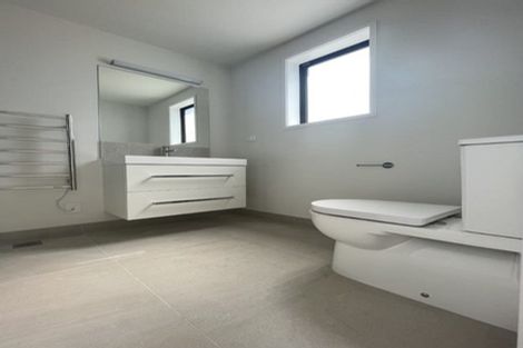 Photo of property in 35 Holystone Road, Whitby, Porirua, 5024