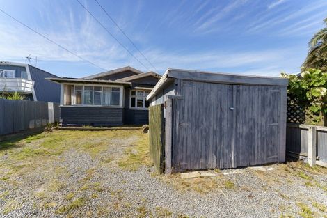 Photo of property in 79 Beresford Street, New Brighton, Christchurch, 8061