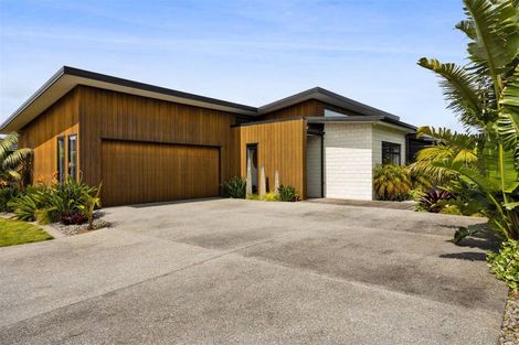 Photo of property in 14 Waitaha Place, Bell Block, New Plymouth, 4312