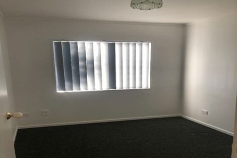 Photo of property in 8 Dennis Road, Papatoetoe, Auckland, 2025