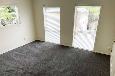 Photo of property in 19 San Bernadino Drive, Henderson, Auckland, 0612