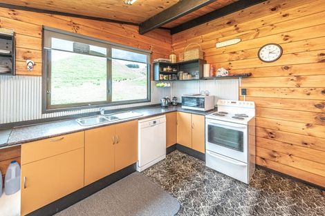 Photo of property in 89-91 Mowhanau Drive, Kai Iwi, Whanganui, 4574