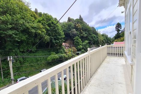 Photo of property in 123a Glenmore Street, Kelburn, Wellington, 6012