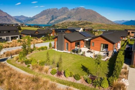 Photo of property in 1 Hovingham Court, Jacks Point, Queenstown, 9371