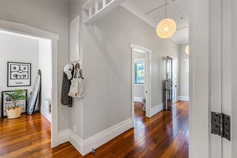 Photo of property in 1/2 Tennyson Street, Northcote Point, Auckland, 0627