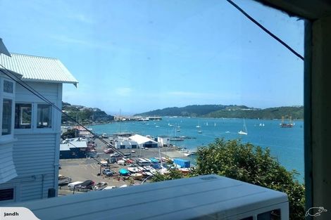 Photo of property in 466 Evans Bay Parade, Hataitai, Wellington, 6021