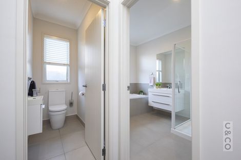 Photo of property in 15 Turpin Road, Riverhead, 0820