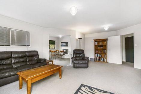 Photo of property in 20 Sandiacre Way, Browns Bay, Auckland, 0630