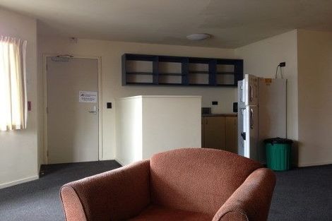 Photo of property in Basin Reserve Complex, 37/4 Sussex Street, Mount Cook, Wellington, 6021