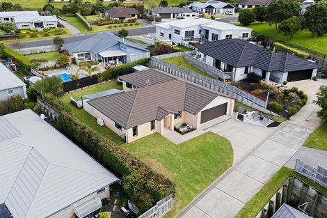 Photo of property in 3 Lakeside Terrace, Omokoroa, 3114