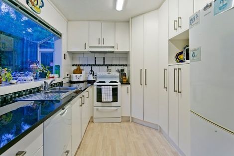 Photo of property in 3 Pohutukawa Avenue, Red Beach, 0932