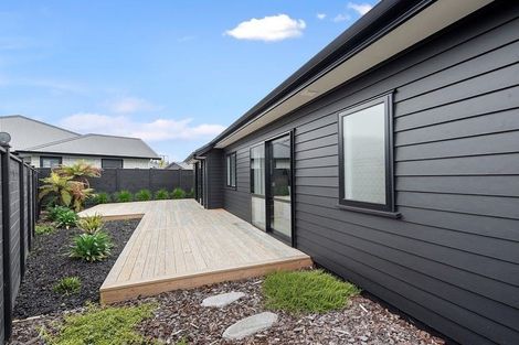 Photo of property in 14 Lewis Way, Cambridge, 3434