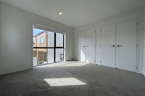 Photo of property in 1/2c Walsall Street, Avondale, Auckland, 1026