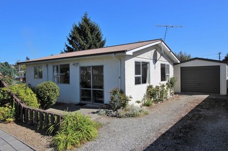 Photo of property in 2/4 Simmonds Street, Alexandra, 9320