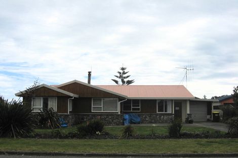 Photo of property in 33 Park Avenue, Waitarere Beach, Levin, 5510