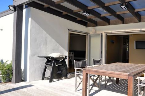 Photo of property in 16 Ocean View Road, Waihi Beach, 3611