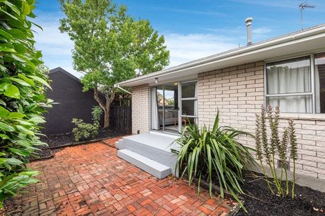 Photo of property in 3/9a Avonhead Road, Avonhead, Christchurch, 8042