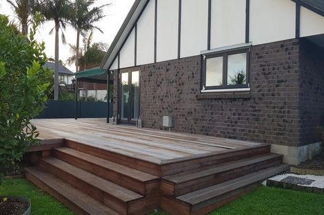 Photo of property in 2/6 Venus Place, Half Moon Bay, Auckland, 2012