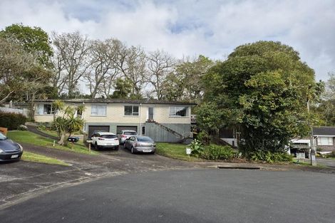 Photo of property in 2/12 Mahuta Grove, Northcote, Auckland, 0627