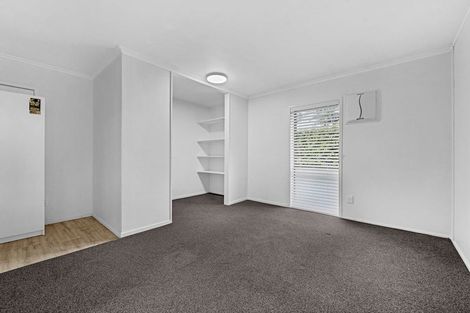 Photo of property in 120 Walter Strevens Drive, Conifer Grove, Takanini, 2112