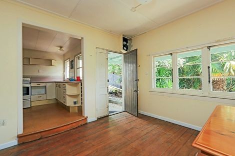 Photo of property in 2 Hadfield Terrace, Bluff Hill, Napier, 4110