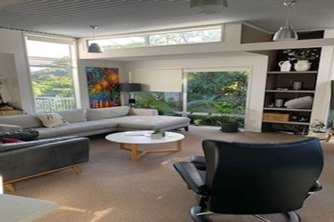 Photo of property in 6 Glentui Grove, Khandallah, Wellington, 6035