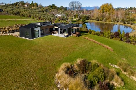 Photo of property in 142 Aporo Road, Tasman, Upper Moutere, 7173