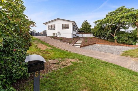 Photo of property in 8 Taurus Place, Kawaha Point, Rotorua, 3010