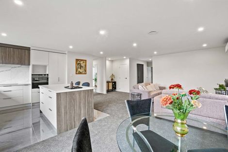 Photo of property in 2b Sandel Rise, Merrilands, New Plymouth, 4312