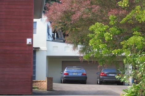 Photo of property in 2/1 Seaton Road, Murrays Bay, Auckland, 0630