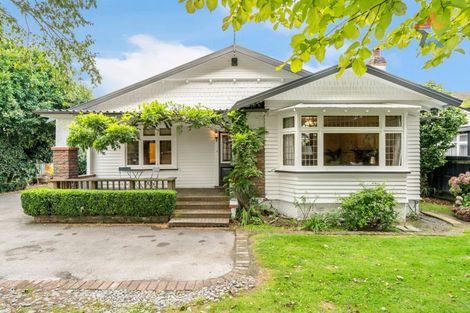 Photo of property in 30 Ludlam Crescent, Woburn, Lower Hutt, 5010