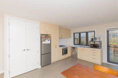 Photo of property in 2/60 Broderick Road, Johnsonville, Wellington, 6037