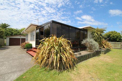 Photo of property in 15 Chaucer Place, Owhata, Rotorua, 3010