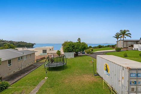 Photo of property in 1031 Whangaparaoa Road, Tindalls Beach, Whangaparaoa, 0930