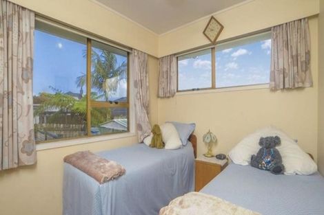 Photo of property in 2/13 Waitaki Street, Henderson, Auckland, 0612