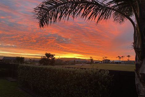 Photo of property in 120 The Boulevard, Papamoa Beach, Papamoa, 3118