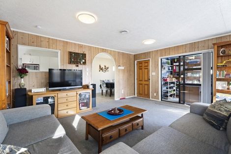 Photo of property in 10 Randal Place, Bayview, Auckland, 0629