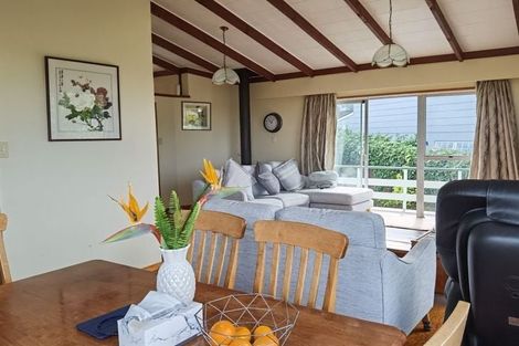 Photo of property in 67 Ravenwood Drive, Forrest Hill, Auckland, 0620