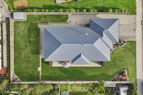 Photo of property in 1 Coromandel Street, Wanaka, 9305