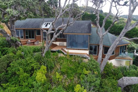 Photo of property in 356 Rockell Road, Whananaki, Hikurangi, 0181